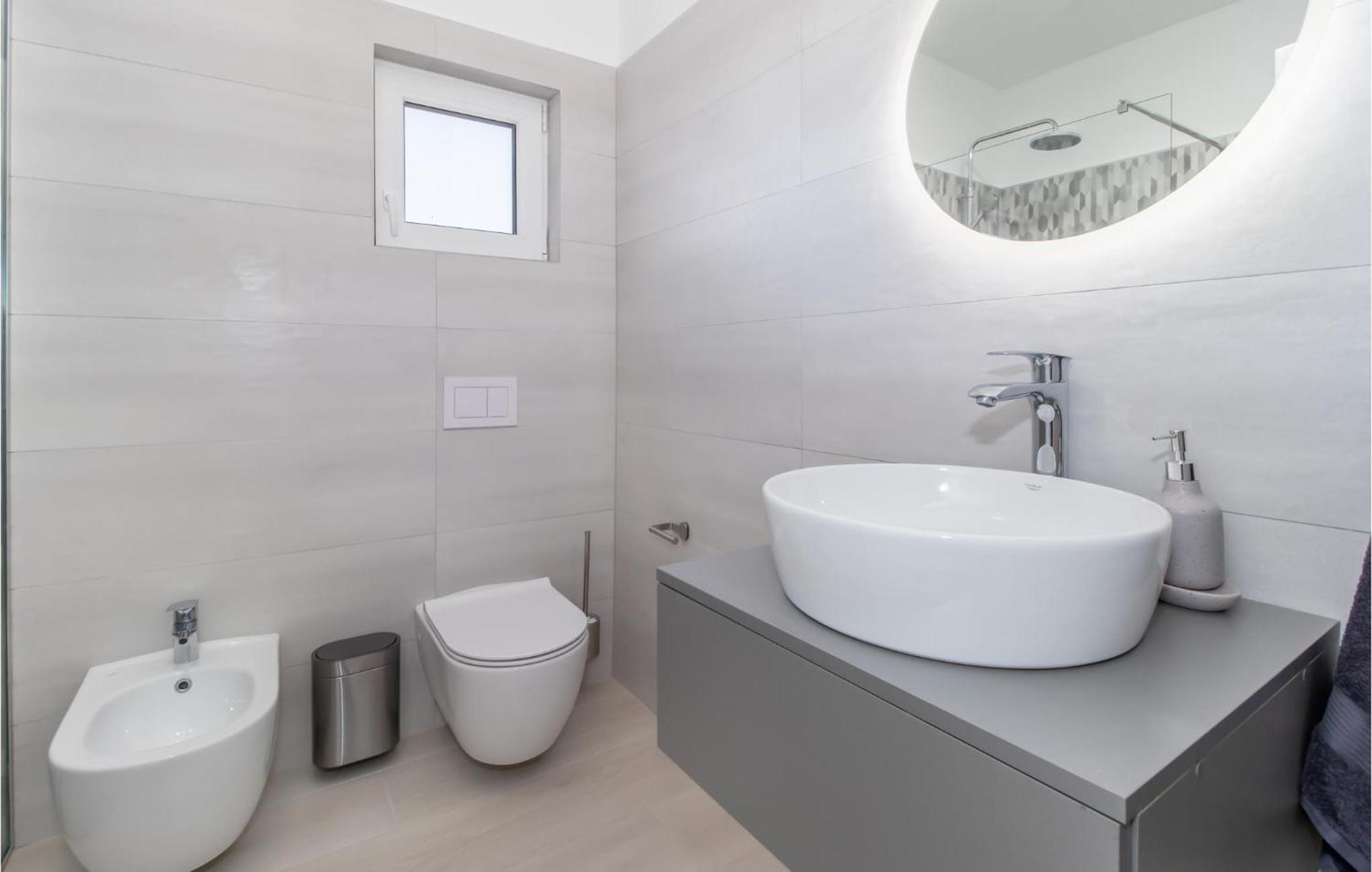Pet Friendly Home In Smrika With Kitchen Ngoại thất bức ảnh